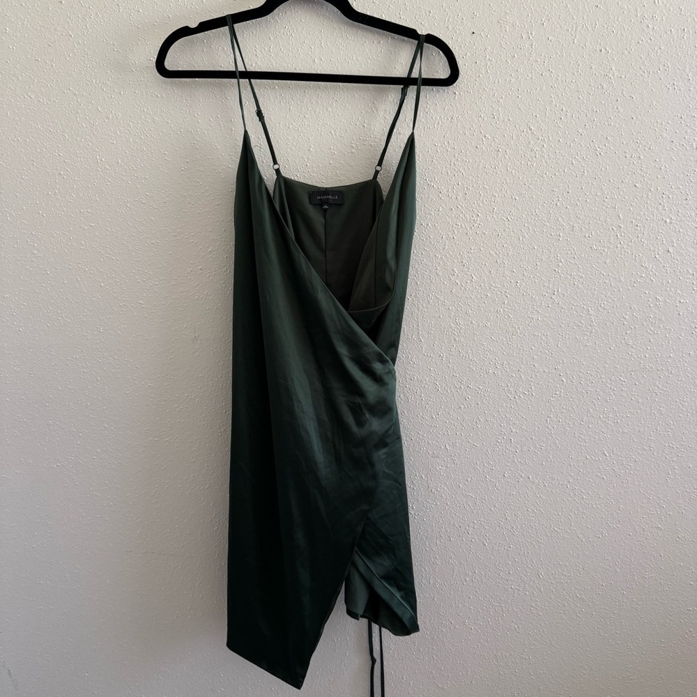 Majorelle Nina Dress in Ivy - Picture 4 of 7